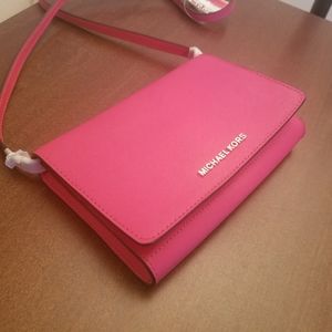 Michael Kors Crossbody Clutch